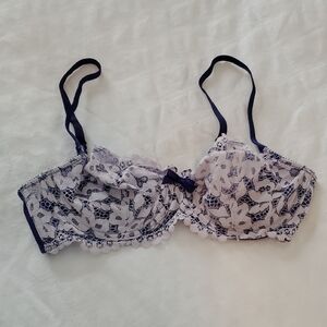 Victoria's Secret Unlined Lace Navy Bra 34C